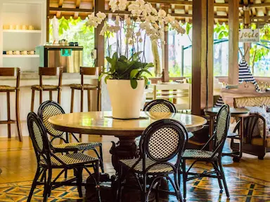 Made’s-Warung-Berawa